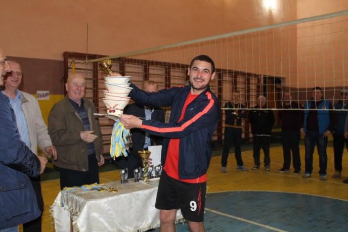 Волейбольний турнір пройшов у Дубовому – 09