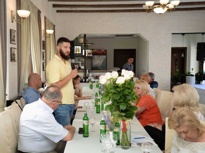 Роль громадських організацій в консолідації українського суспільства обговорювали в Мукачеві – 38