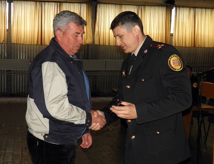 Закарпатські рятувальники вшанували пам’ять загиблих ліквідаторів-чорнобильців – 08 Закарпатські рятувальники вшанували пам’ять загиблих ліквідаторів-чорнобильців – 08