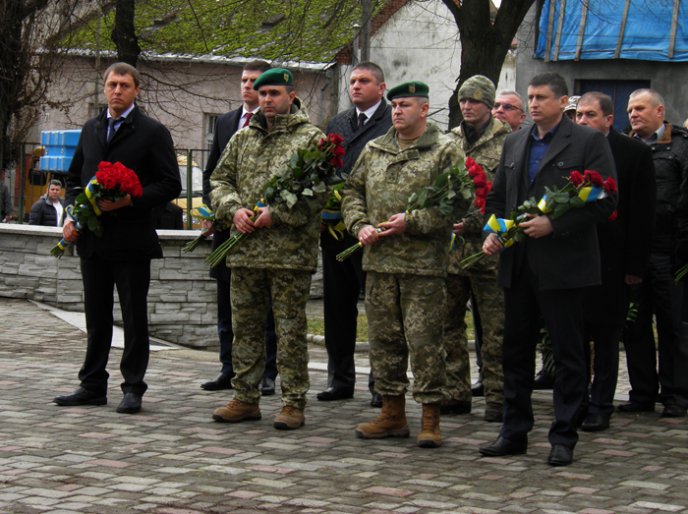Ужгородці вшанували пам’ять загиблих під час війни в Афганістані – 03 Ужгородці вшанували пам’ять загиблих під час війни в Афганістані – 03