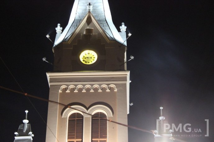 У Мукачеві відбулась церемонія переведення годинників на літній час – 01 У Мукачеві відбулась церемонія переведення годинників на літній час – 01