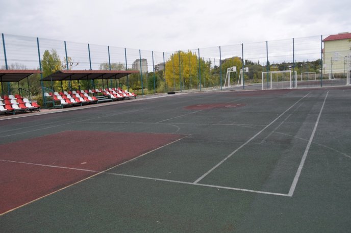 Голова облради висловив своє незадоволення станом ужгородського спорткомплексу "Юність" – 05