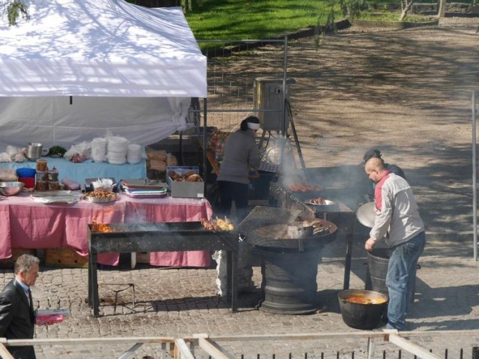 В Ужгороді тривають останні приготування до старту "Sakura Wine" – 01