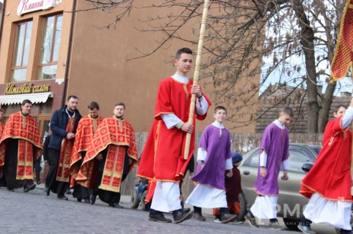 Вулицями Мукачева пройшла Хресна Хода – 02