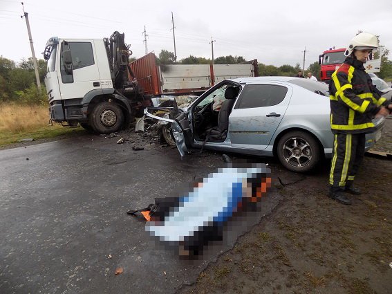 Поліція розповіла подробиці смертельної ДТП на Хустщині – 01