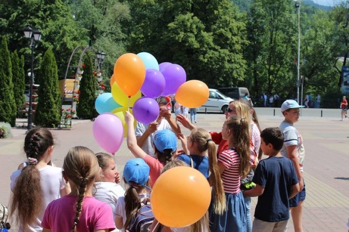 Рахівщина на три дні поринула у світ українського кіно – 06