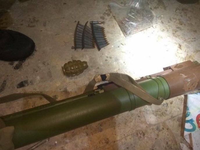 На Закарпатті СБУ затримала торгівця вибухівкою – 01