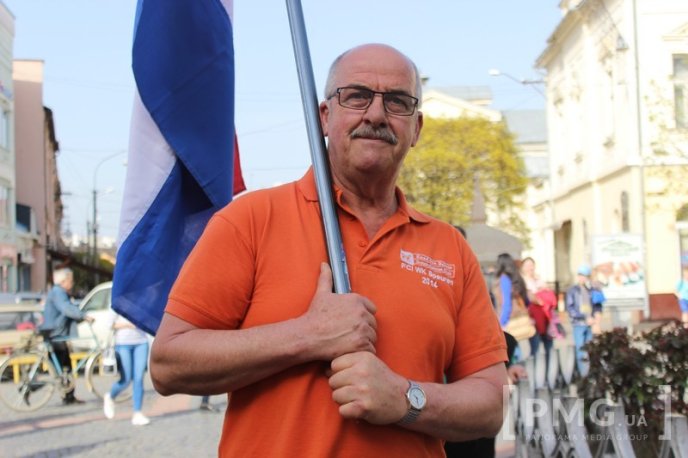 У Мукачеві урочисто відкрили чемпіонат світу зі слідової роботи службових собак – 22