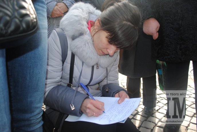 Трасу Київ-Чоп поблизу Мукачева погрожують перекрити? (ФОТО) – 05