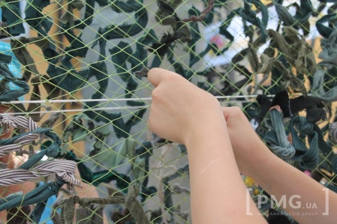 Маскувальні сітки в Мукачеві плестимуть ще два дні – 03