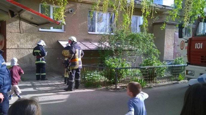 Пожежа в Ужгороді: горів підвал багатоповерхівки – 02