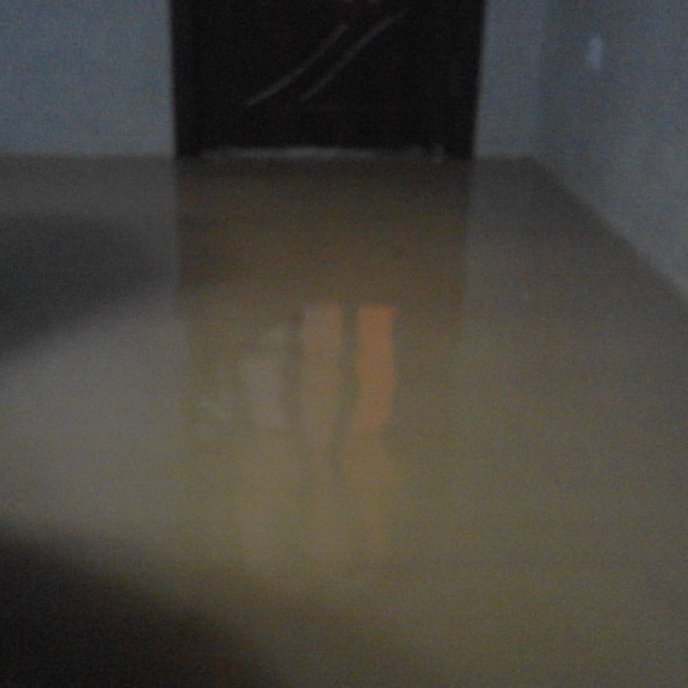 На Свалявщині велика вода підтопила оселі місцевих, люди у відчаї – 01