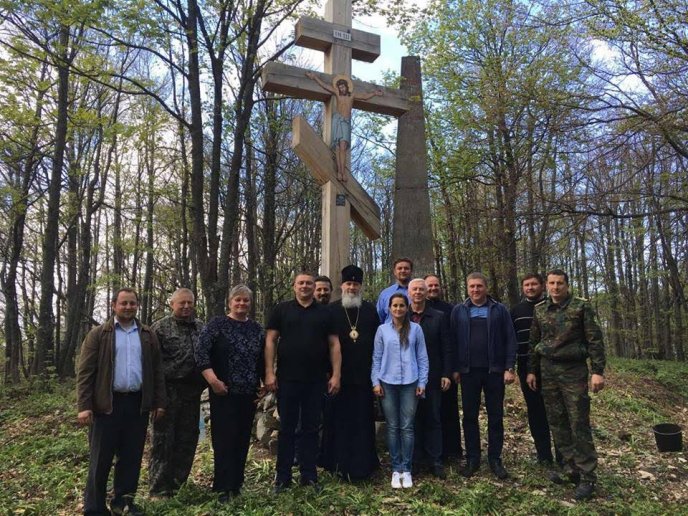 На Ужгородщині в честь воїнів Другої світової війни висадили дерева – 02