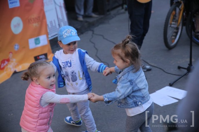 Миттєвості велозаїзду у Мукачеві: фоторепортаж із "Літньої зустрічі цімборів" – 55