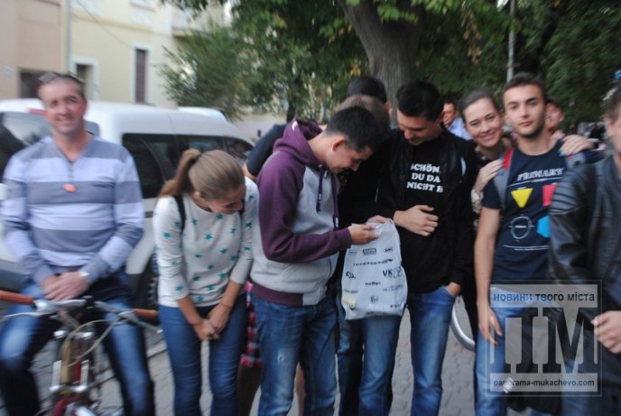 Велолюбителі Мукачева "прокатались" історичними місцями міста (ФОТО) – 37