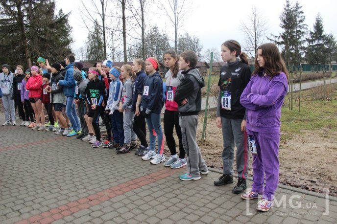 У мукачівському Парку Перемоги відбувся "Забіг закоханих" – 05