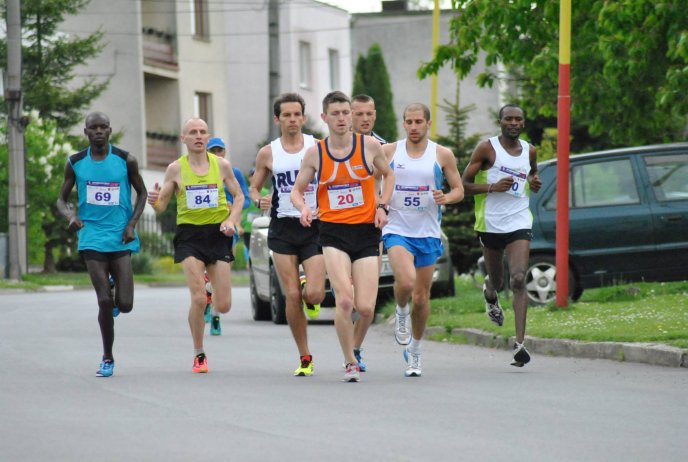 Закарпатські бігуни здобули найвищі нагороди турніру "Стропковська двадцятка" (ФОТО) – 01
