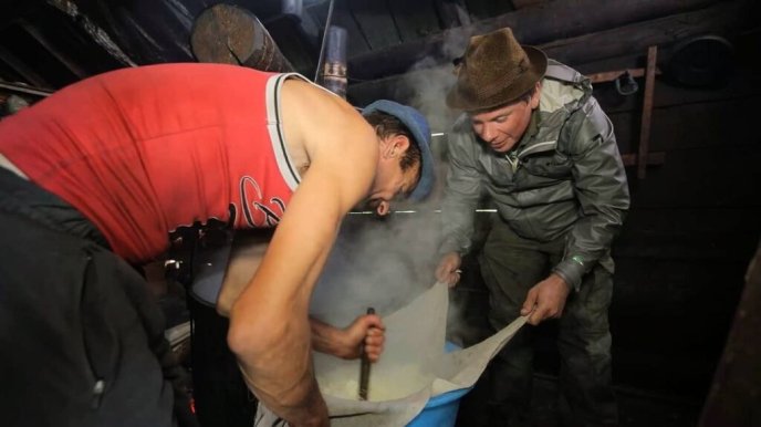 У цього місця особливі душа, характер та аромат: відомий телеведучий побував у Карпатах – 02