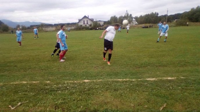 Як на Тячівщині підтримують футбол – 04