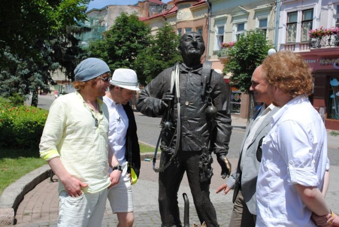 Брати Сафронови показали фокус для заступника мера Мукачева (ФОТО,ВІДЕО) – 01