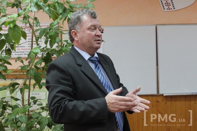 У Мукачівській ЗОШ №4 відбулась перша лекція в рамках проекту “Школа змін” – 07 У Мукачівській ЗОШ №4 відбулась перша лекція в рамках проекту “Школа змін” – 07