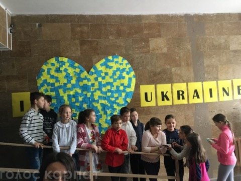 Дружина Петра Порошенка вже на Закарпатті. Вона відвідала кілька закладів в Ужгороді – 10