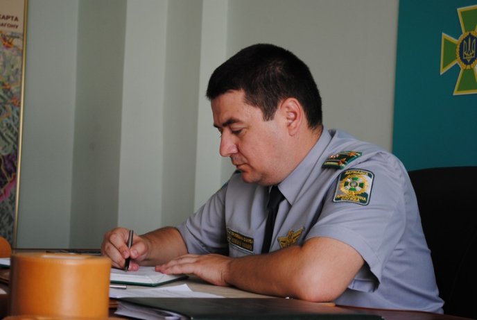 Мукачівські прикордонники разом зі своїми колегами та туроператорами обговорили нові правила перетину кордону для туристів – 03