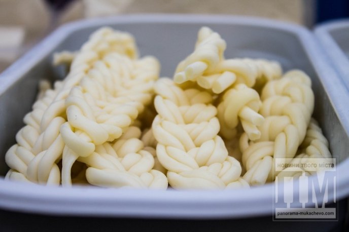 На ярмарку до Дня святого Мартина мукачівці куштують справжні ласощі (ФОТОРЕПОРТАЖ) – 07