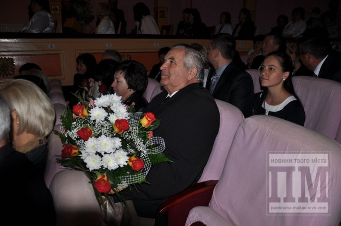 У Мукачеві вшановували представників найпочеснішої професії (ФОТО) – 22 У Мукачеві вшановували представників найпочеснішої професії (ФОТО) – 22
