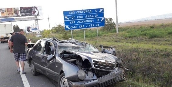 Поліція оприлюднила відео жахливої ДТП, яка сталась на трасі "Київ-Чоп" неподалік Ужгорода – 01