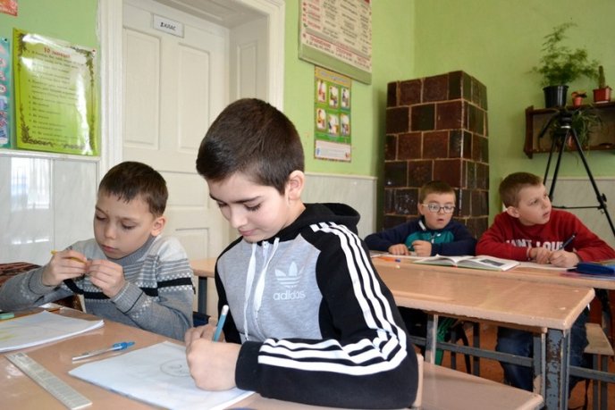 Михайло Рівіс: "Понад півсотні діток Анталовецької початкової школи вже цьогоріч навчатимуться у комфортних умовах" – 05