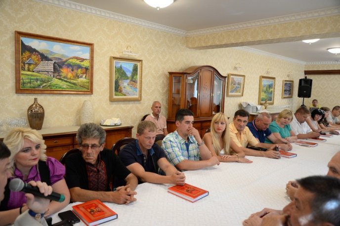 Сьогодні провели термінове засідання Ради адвокатів Закарпатської області – 12