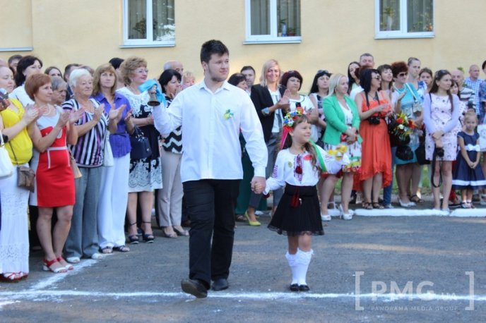 Свято Першого дзвоника відзначили у Мукачівській ЗОШ №1 ім. Пушкіна – 28