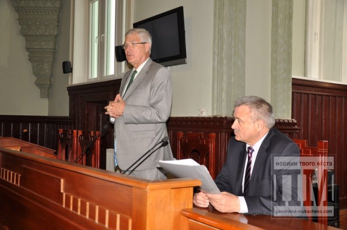 У Мукачеві нагородили лауреатів конкурсу "Шукаємо молоді педагогічні таланти" (ФОТО) – 18