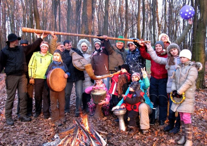 У лісі на виїзді з Мукачева влаштували новорічну зустріч у кельтському стилі – 11