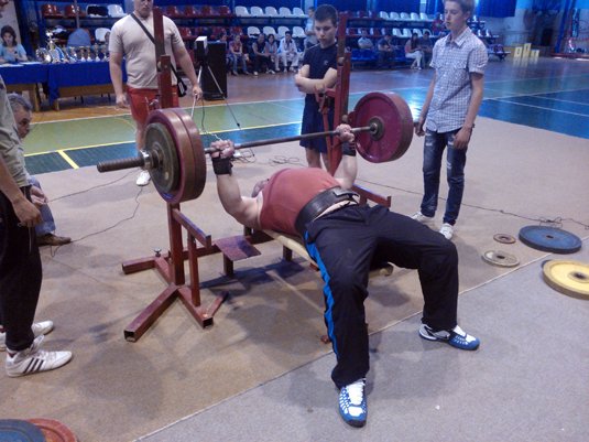 На першості Ужгорода із жиму лежачи перемогли мукачівці (ФОТО)  – 01