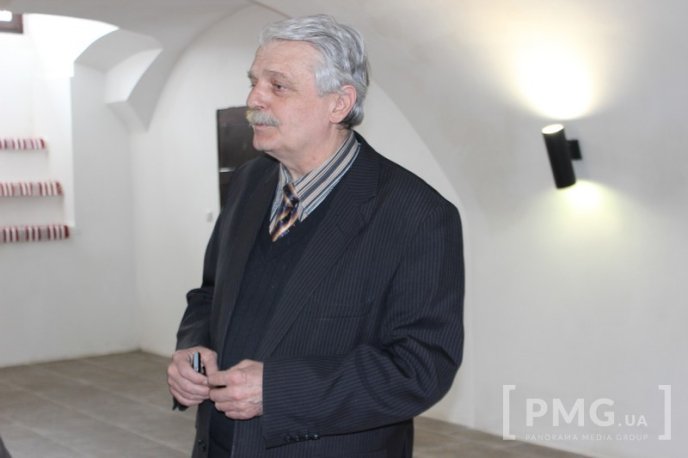 Письменник-ювіляр Василь Густі зустрівся з мукачівськими читачами – 01