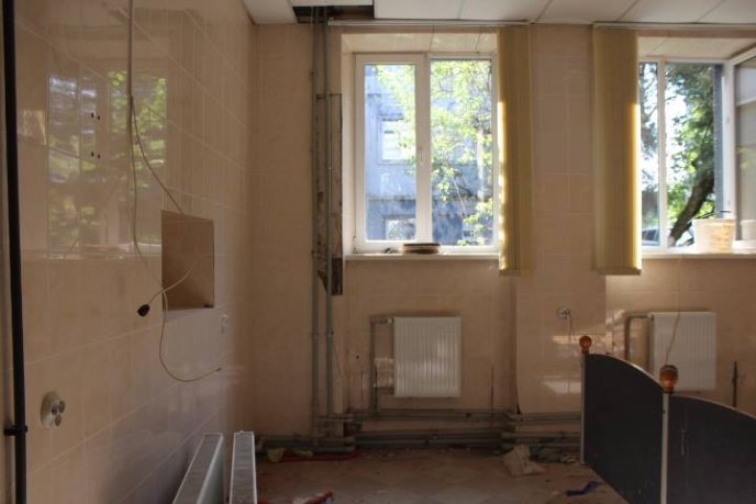 У Мукачеві ремонтують мережі центральної районної лікарні – 13