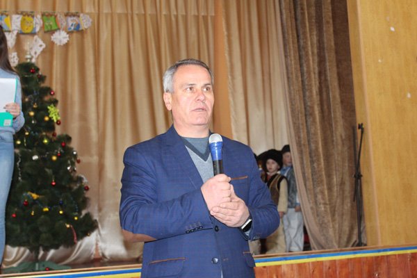 У Дубовому фестиваль «Вифлеємська зіронька» зібрав юних колядників   – 01