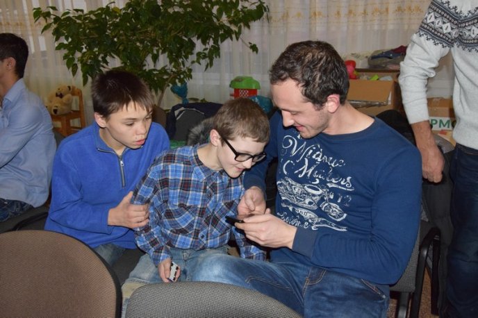 Подарували дітям радість – 18