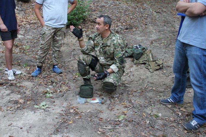 На Закарпатті добровольці провели бойовий вишкіл – 04