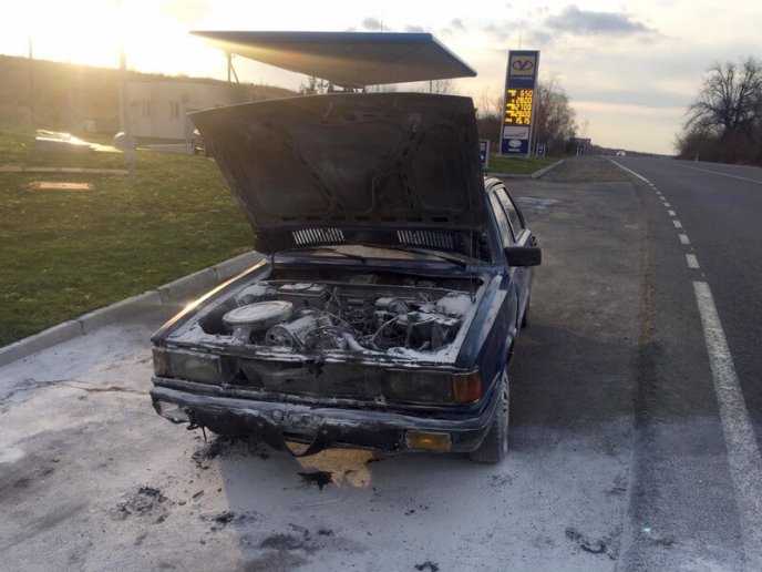 Як працівник АЗС кинувся на допомогу незнайомим людям – 04