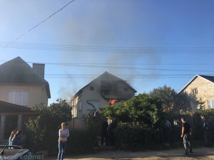 На Виноградівщині горів житловий будинок – 04