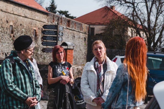 В обласному центрі Закарпаття проводять цікаві екскурсії для внутрішньо переміщених осіб – 02 В обласному центрі Закарпаття проводять цікаві екскурсії для внутрішньо переміщених осіб – 02