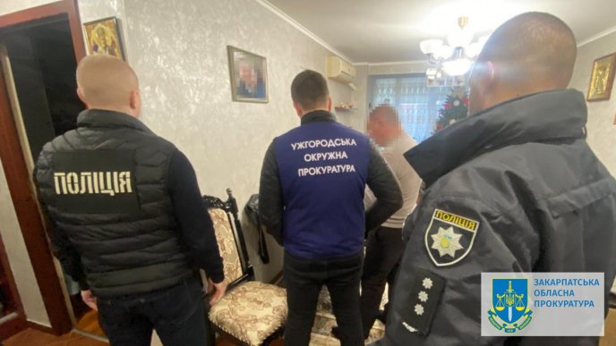 Обшуки в Ужгороді: відомо, в чому підозрюють посадовця міськради – 02