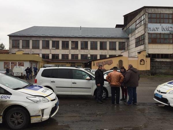 В Ужгороді зіткнулися два автомобілі – 01