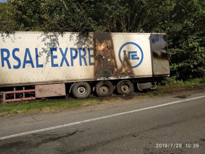 Три трупи: подробиці фатальної аварії на трасі Київ-Чоп – 06