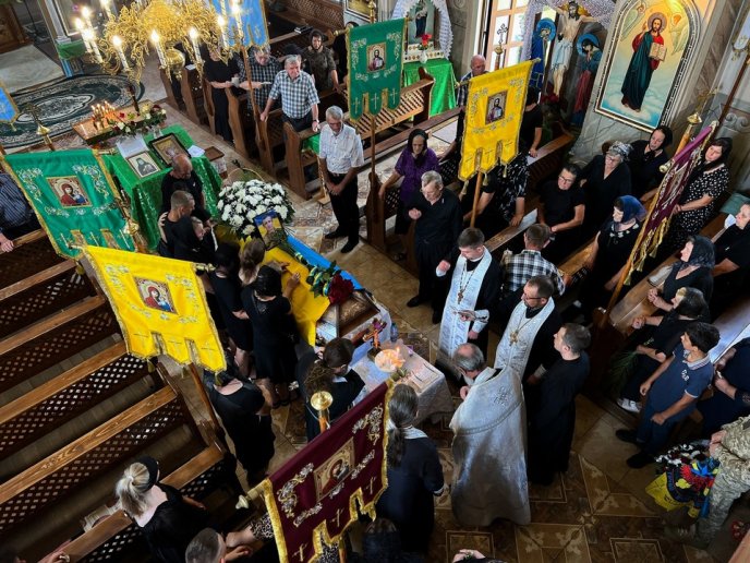 У Мукачівській ТГ поховали воїна, який загинув у жовтні 2022 року – 02 Фото — Мукачівська міська рада