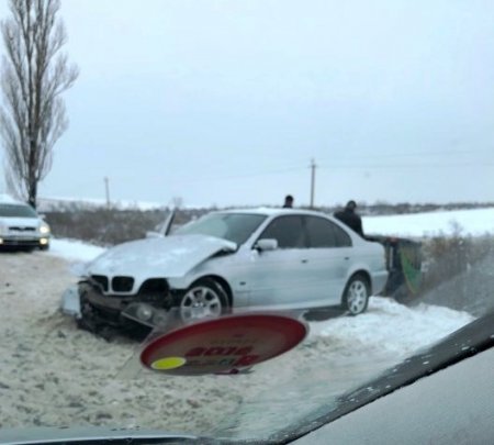 На одній з доріг області зіткнулися два автомобілі – 01