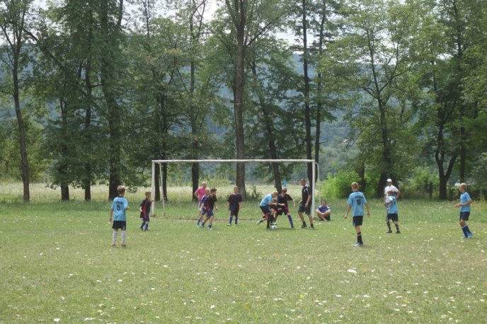 У Великому Бичкові відбувся дитячий турнір по футболу на кубок заслуженого майстра спорту Івана Яремчука  – 02